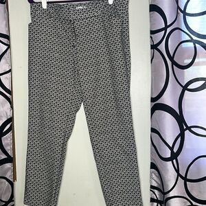 Dalia Collection women’s size 12 cropped trouser